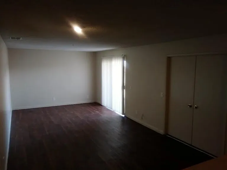 17874 Marygold Ave — Photo 5