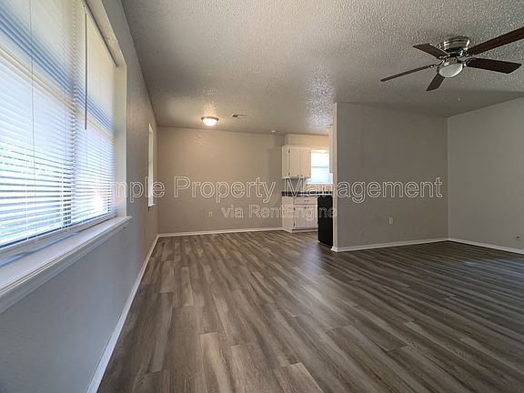 4th image of 14206 NE 4th St