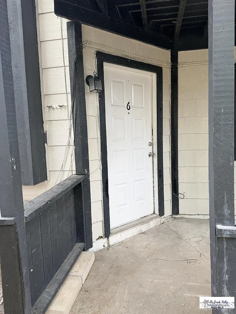2 bed, 1.0 bath, 756 sqft, $825 — Photo 3
