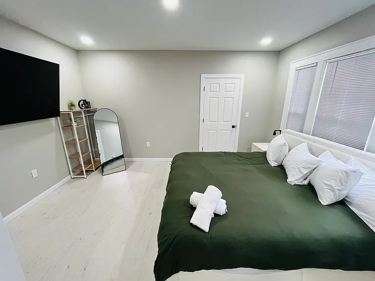 430 Lighthouse Rd — Photo 21