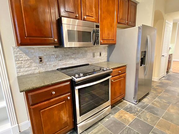5th image of 6602 Bandera Ave #171