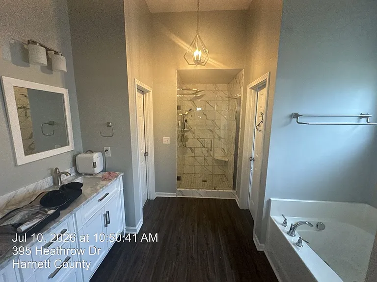 395 Heathrow Dr — Photo 22