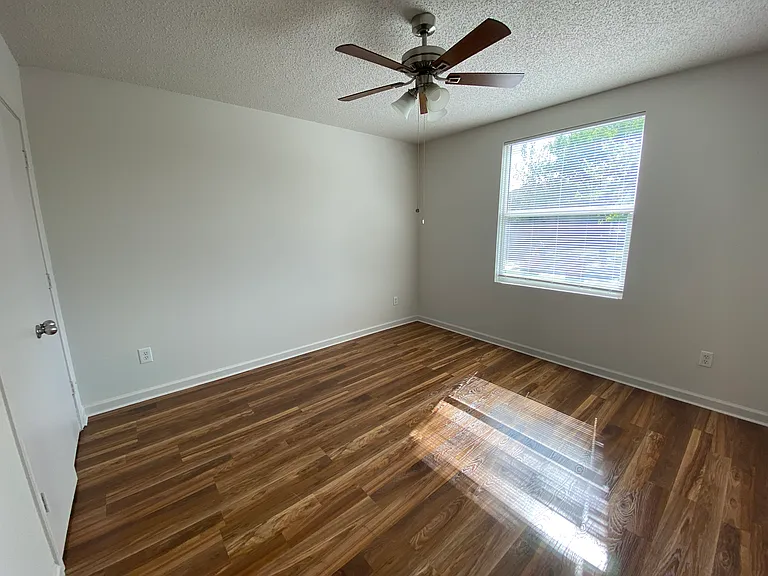 618 Marbury Way — Photo 17