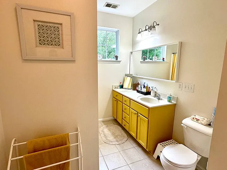 4329 Farringdon Way — Photo 23