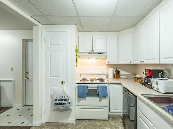 Cedarwoods Apartments, 818 Ohio St, Bangor, ME 04401