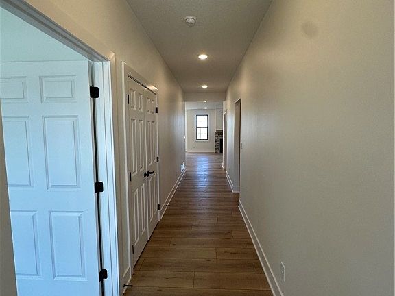 4th image of 2810 NW Westwood Ct