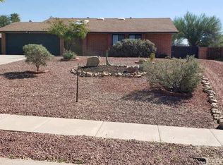 6700 N Starshine Dr, Tucson, AZ 85741