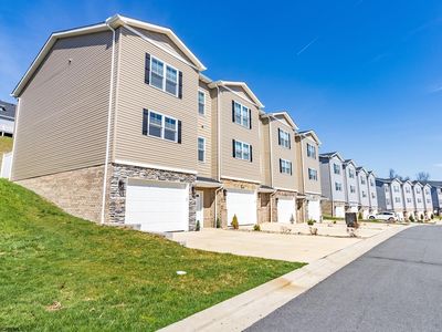 2070 Mountain Ash Ln, Morgantown, WV, 26501