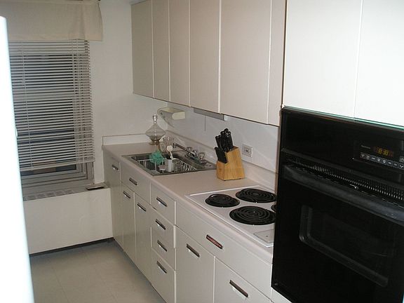 5th image of 3600 N Lake Shore Dr APT 325