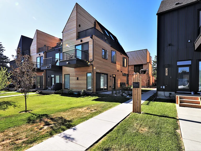 1635 48th Ave SW #1631 — Photo 10