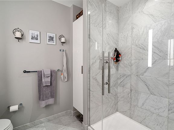 5th image of 133 Seaport Blvd Unit 1719