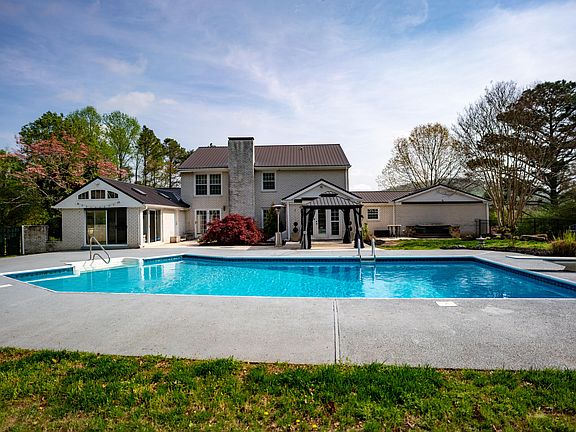 3rd image of 5503 Barrington Country Cir
