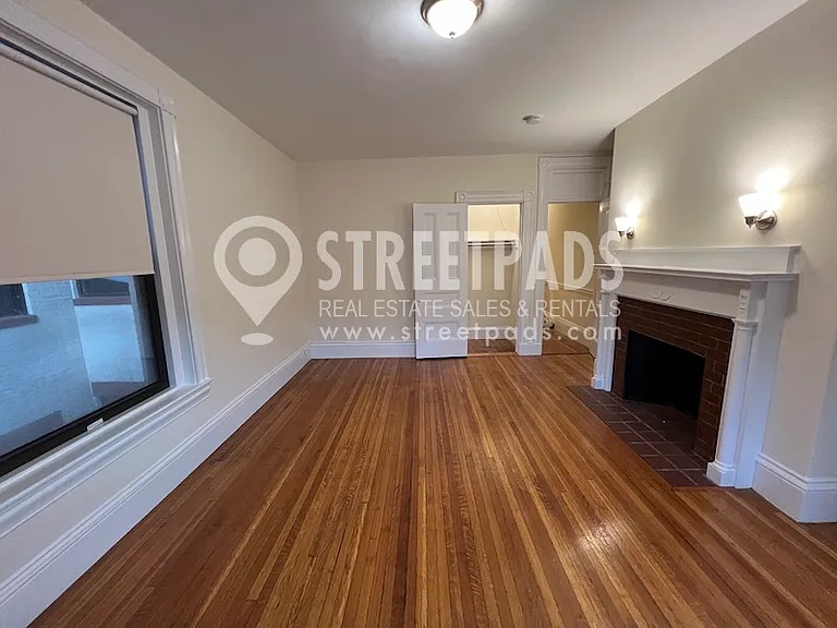 504 Beacon St #21 — Photo 19