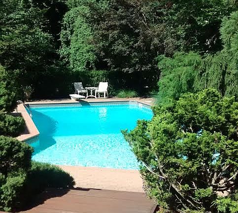 2nd image of 6 Saddle Ln