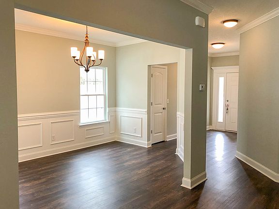 Paulina entry dining room