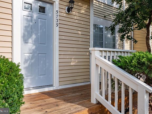 3rd image of 5739 Evergreen Knoll Ct
