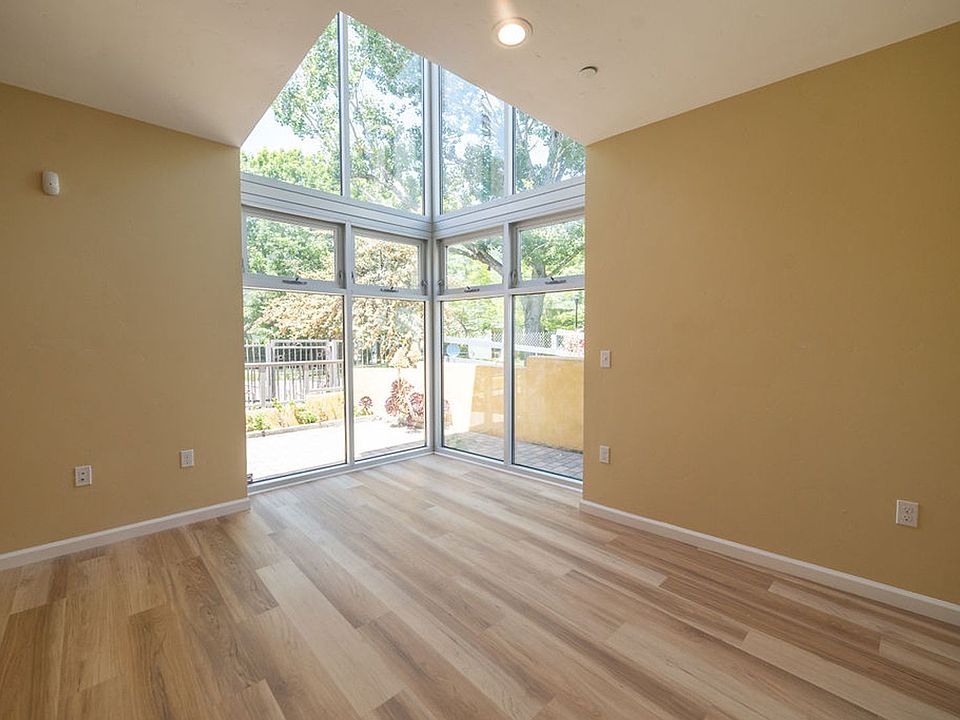 1st image of 1276 Ocean Ave #5