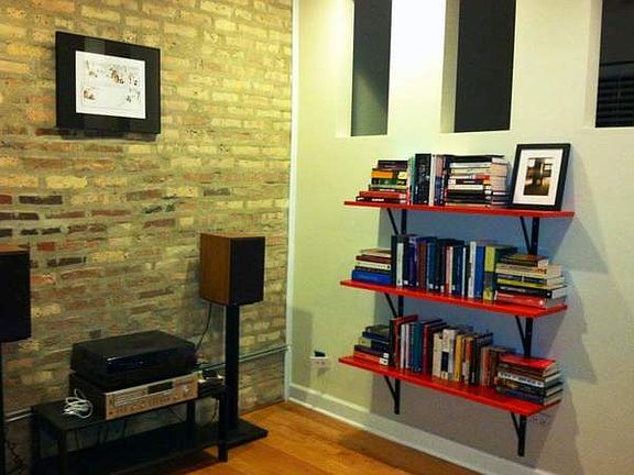 4th image of 1621 W Fargo Ave APT 1