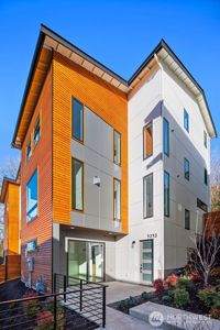 5252 23rd Avenue SW, Seattle, WA, 98106