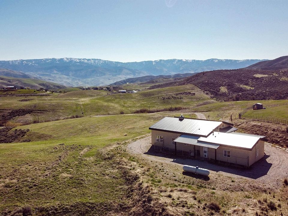 107 Shirley Ln, Horseshoe Bend, ID 83629 | MLS #98938262