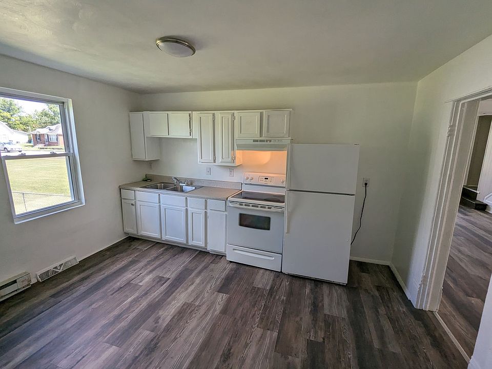 1st image of 721 Staunton Ave NW