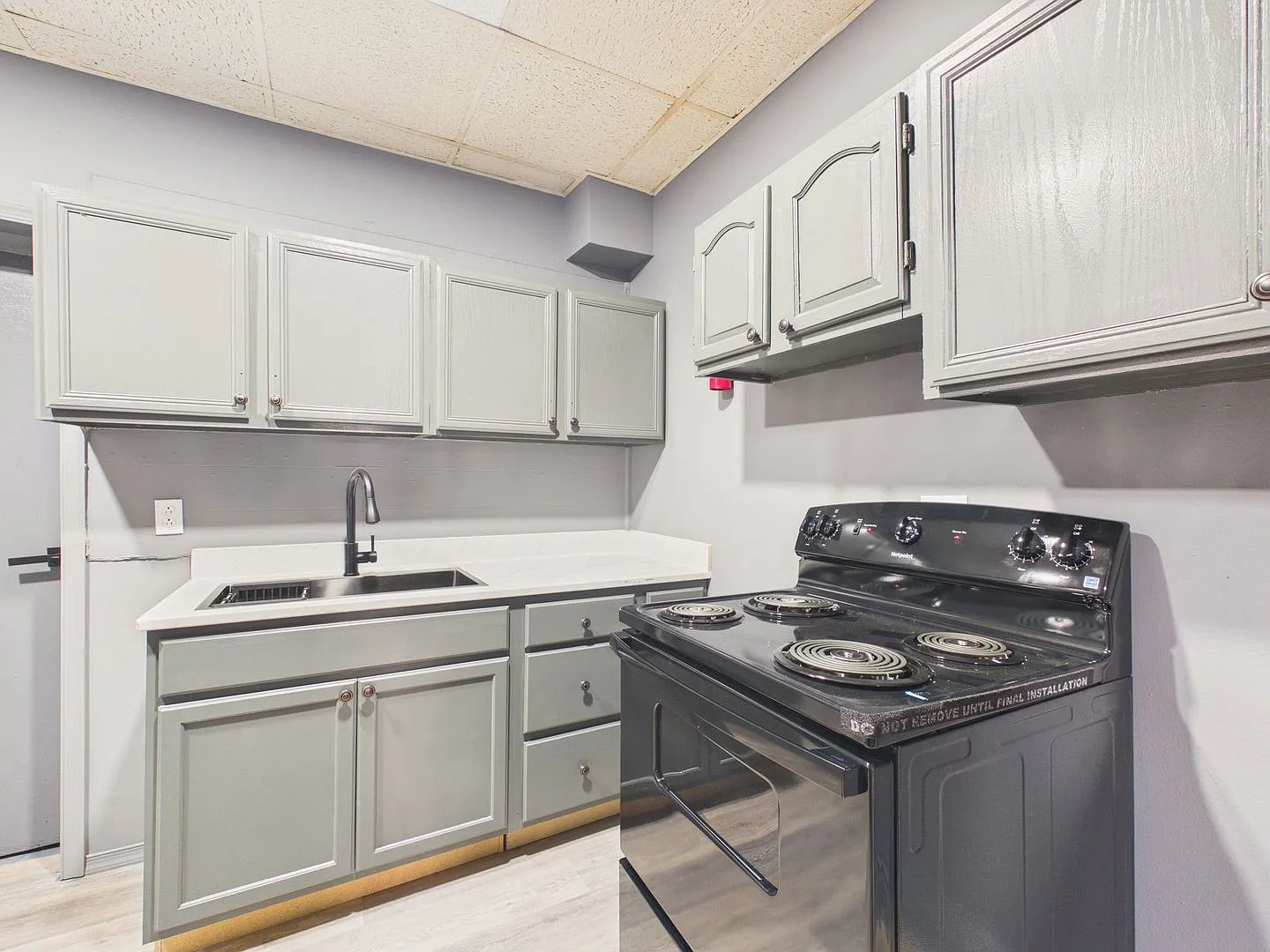 3 Bedroom Single Family Home on Naudain St — Photo 3