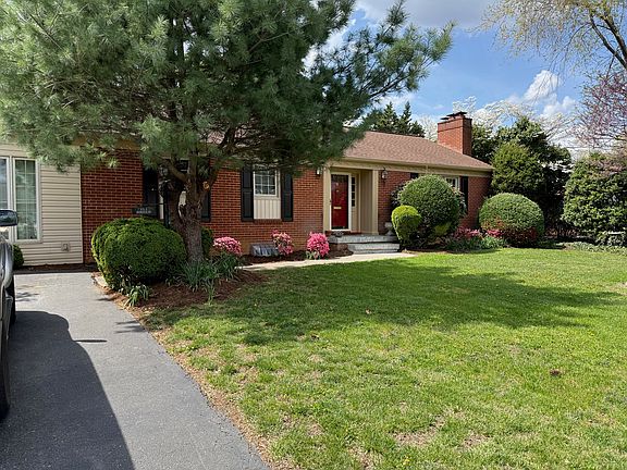 2nd image of 423 Highfield Rd