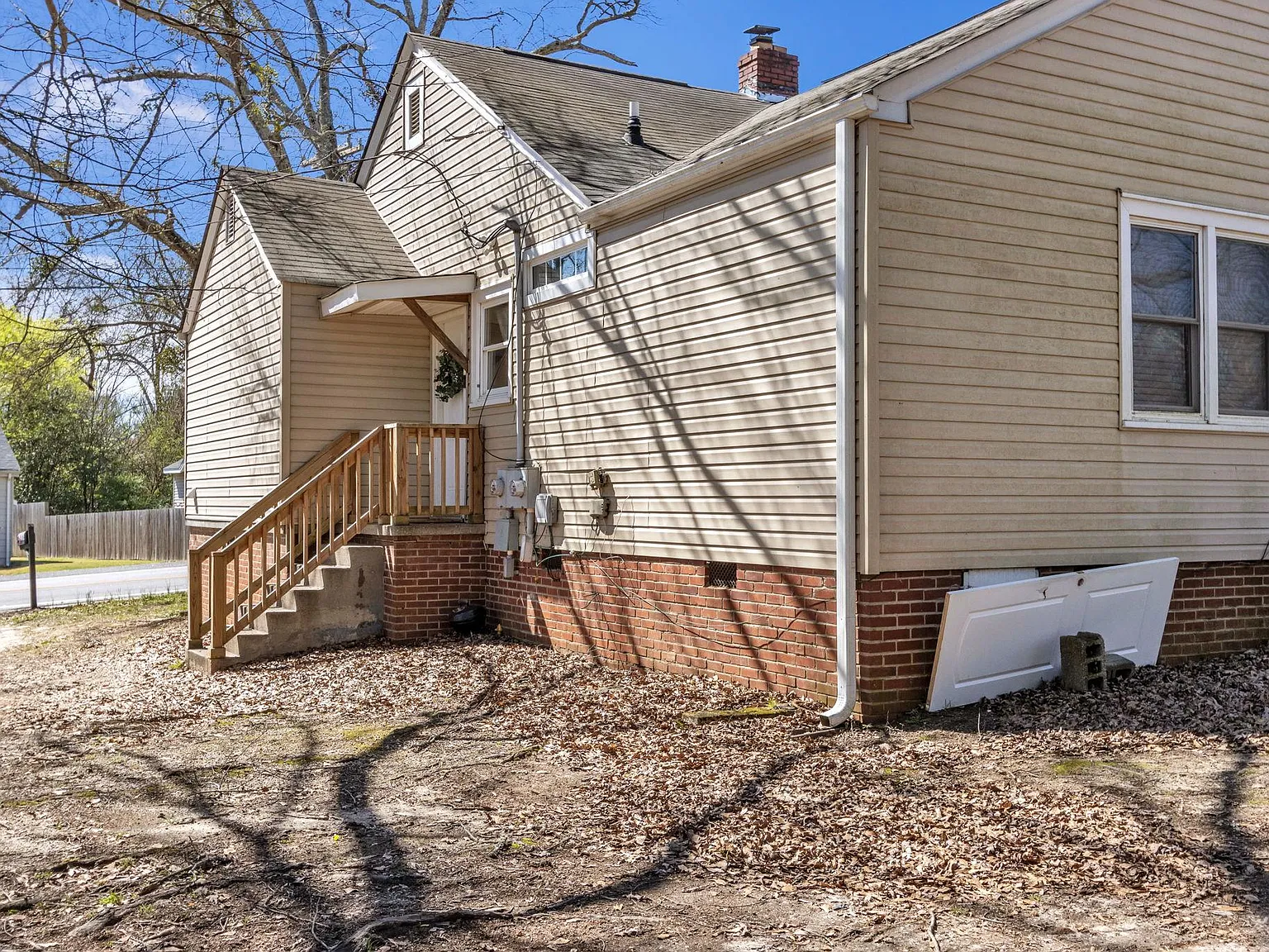 2 bed, 1152 sqft, $2,200 — Photo 3