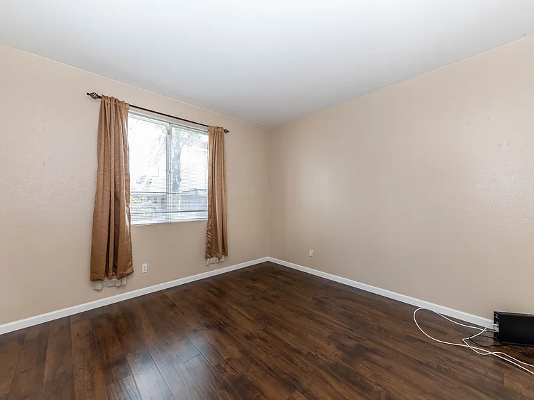 29359 Milford Ct — Photo 11