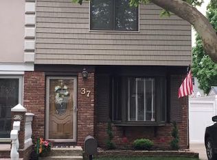 37 Ludlow St, Staten Island, NY 10312