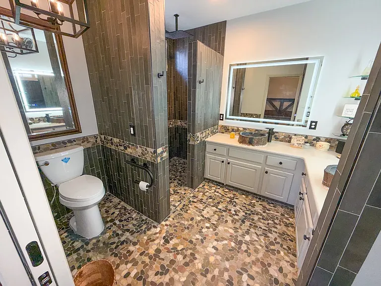 1394 Harbour Dr — Photo 16