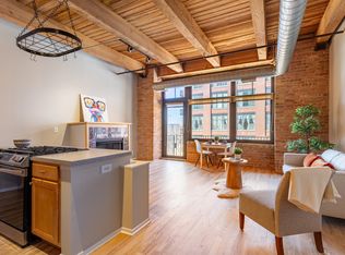 625 W Jackson Blvd APT 402, Chicago, IL
