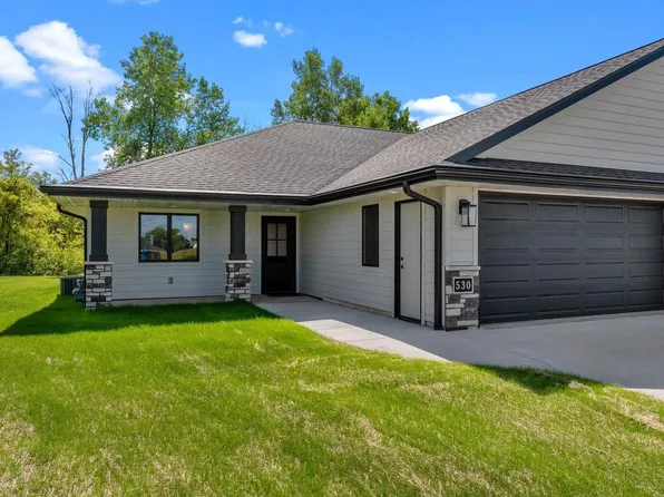 552 Raybern COURT, Random Lake, WI 53075