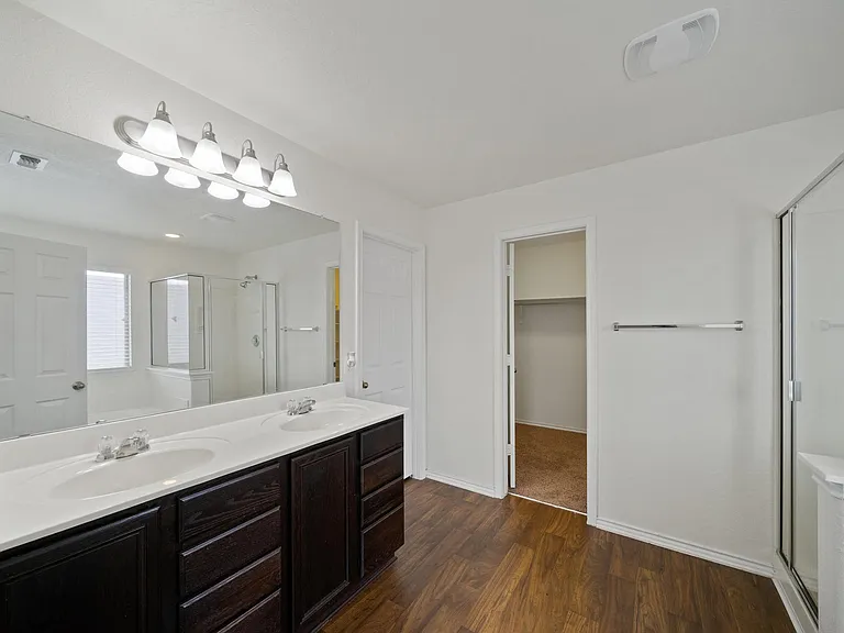 127 Bass Ln — Photo 6