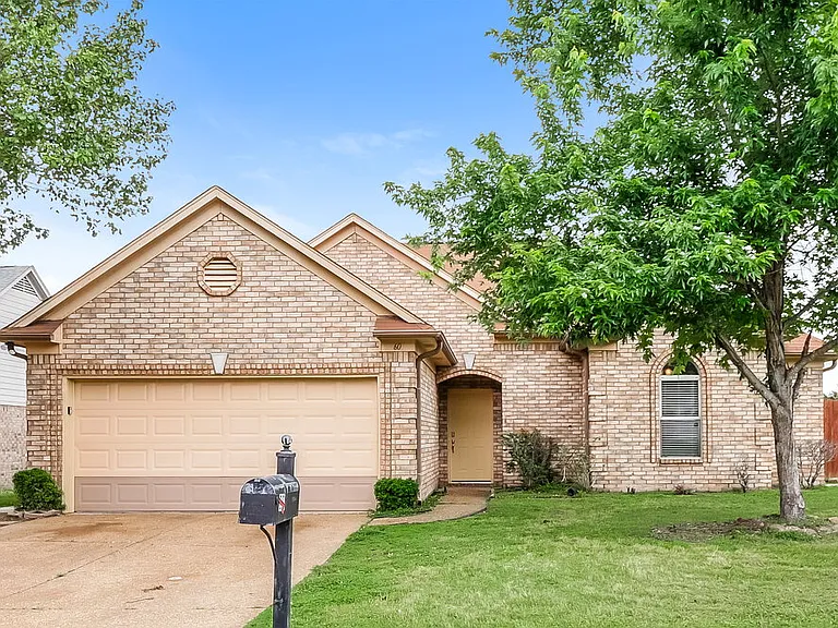 60 Penny Ln — Photo 1
