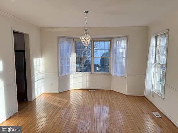 3rd image of 5901 Ewing Pl