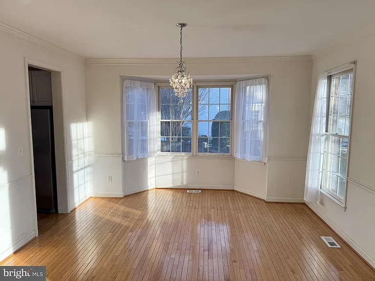 5901 Ewing Pl — Photo 3