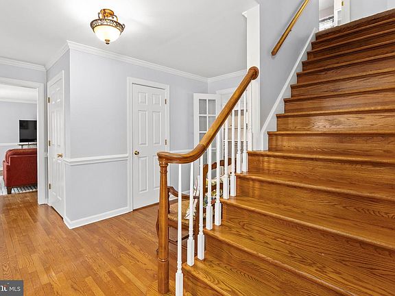 4th image of 5490 Royal Mile Blvd