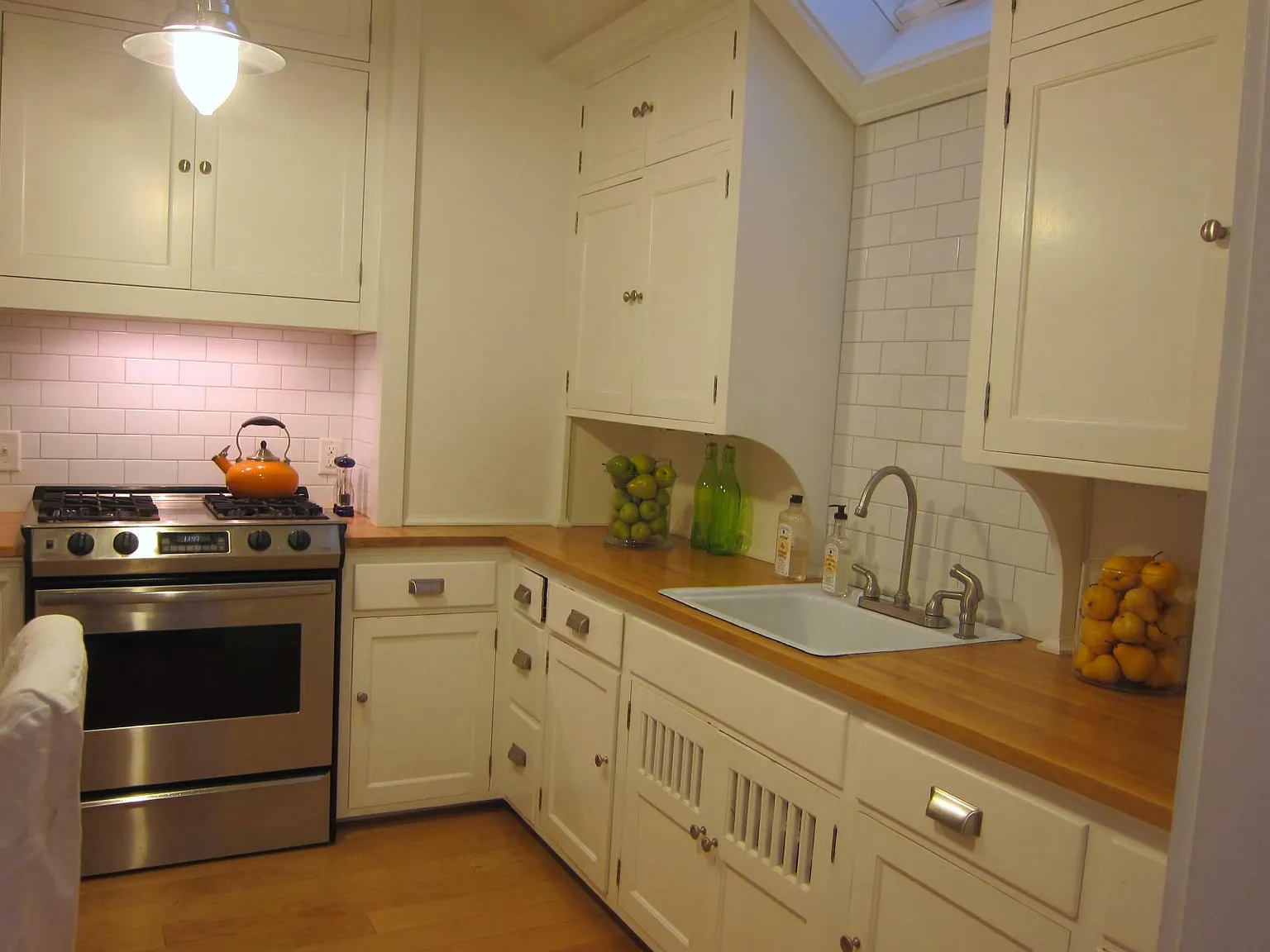1 bed, 1000 sqft, $1,200 — Photo 4