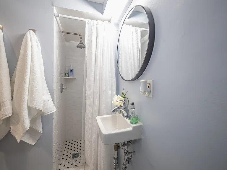 1615 R St SE #BASEMENT — Photo 6