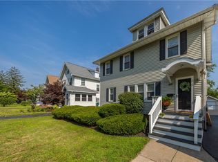 192 Seville Dr, Rochester, NY 14617