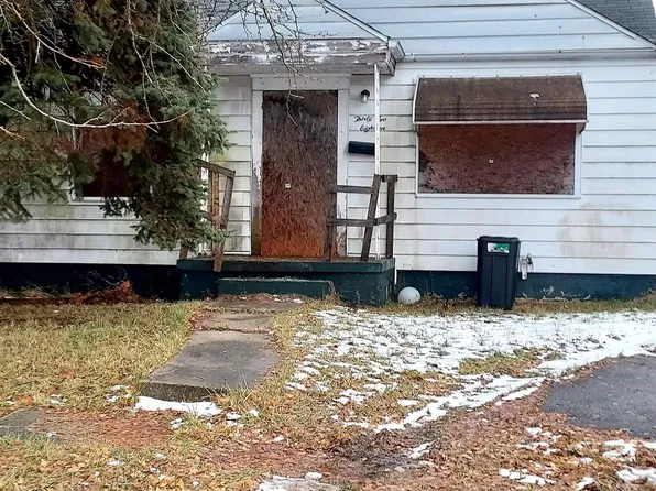 3218 Trumbull Ave, Flint, MI 48504