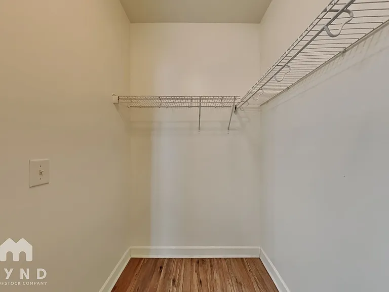 2233 Dale View Dr — Photo 12
