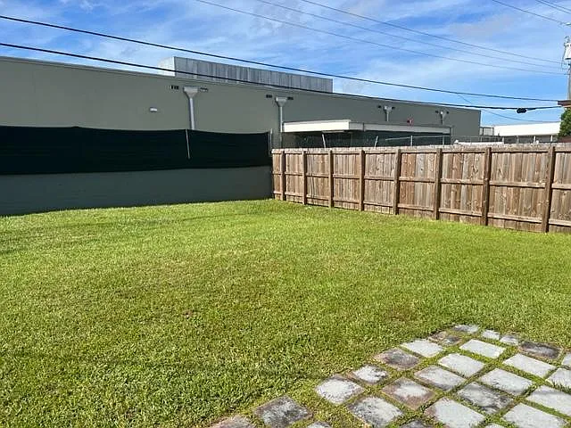 8581 SW 27th St — Photo 18