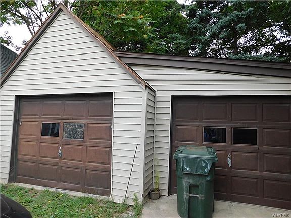 4th image of 411 Oliver St