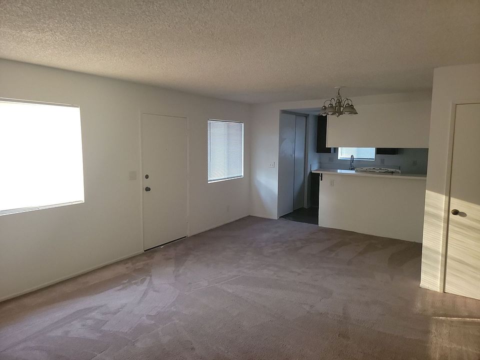 2nd image of 2560 Tiller Ave