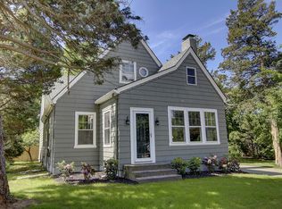 12 John St, Barrington, RI 02806