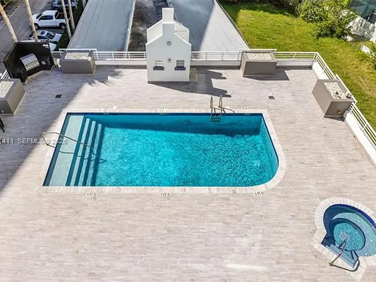 1402 Brickell Bay Dr #603 — Photo 28