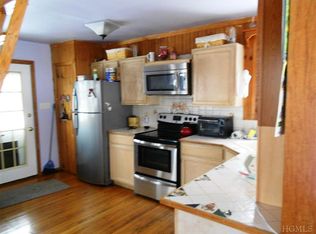 60 Clarkson Rd, Kent Lakes, NY 10512