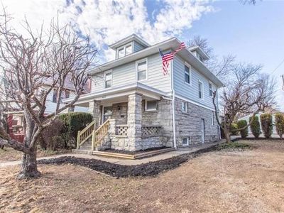 4014 SW Trfy, Kansas City, MO, 64111